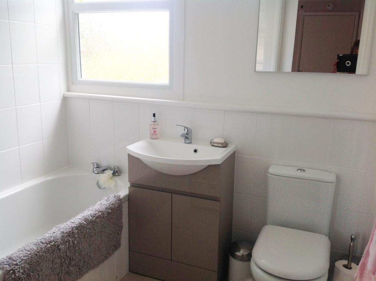 Oak Tree House Bed & Breakfast Waterlooville Dış mekan fotoğraf