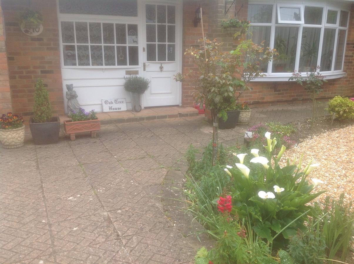 Oak Tree House Bed & Breakfast Waterlooville Dış mekan fotoğraf