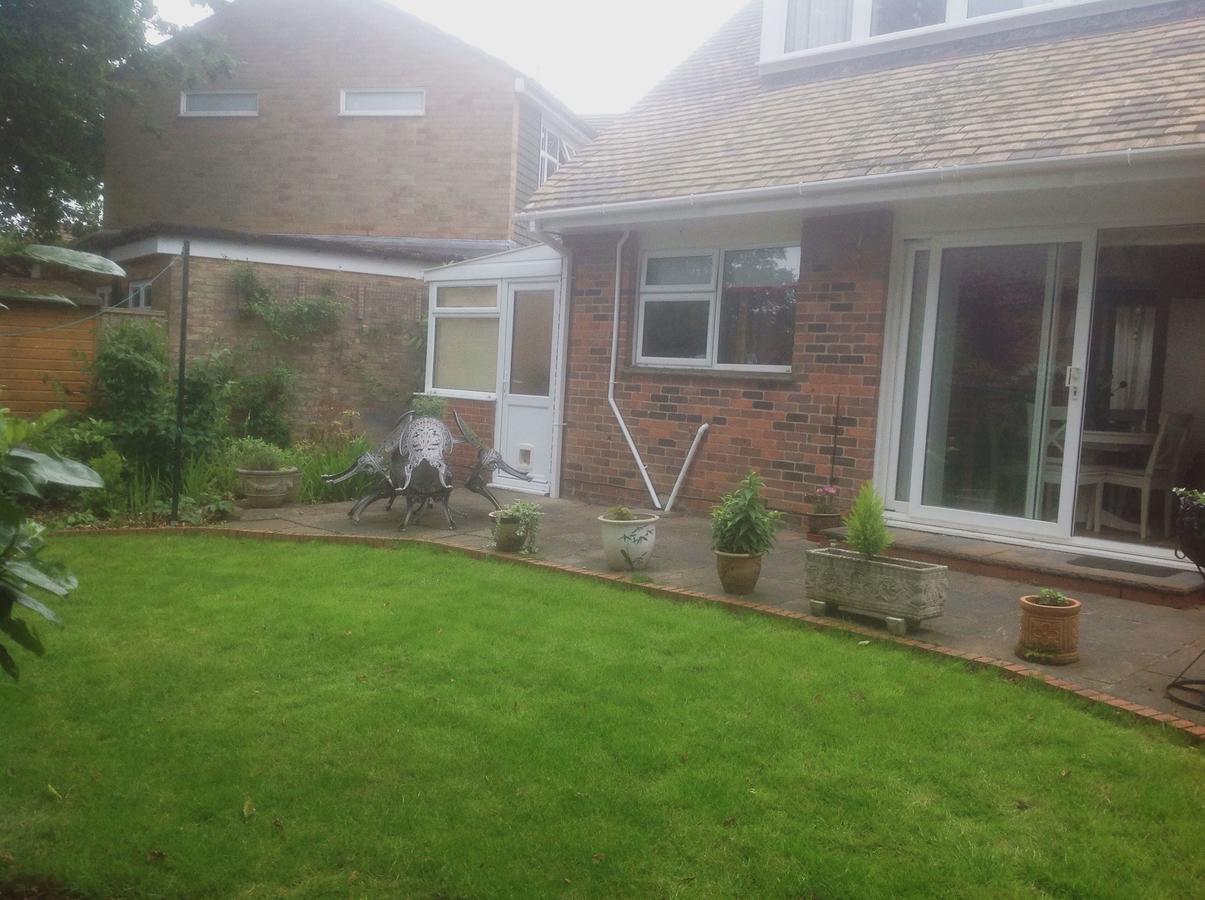 Oak Tree House Bed & Breakfast Waterlooville Dış mekan fotoğraf